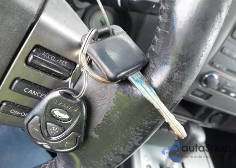 2008 Nissan Armada Se z USA, uszkodzony, nr VIN 5N1BA08D48N626576